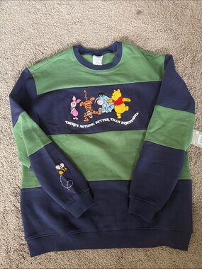 Disney unisex Green & Navy Winnie the Pooh Striped Crewneck